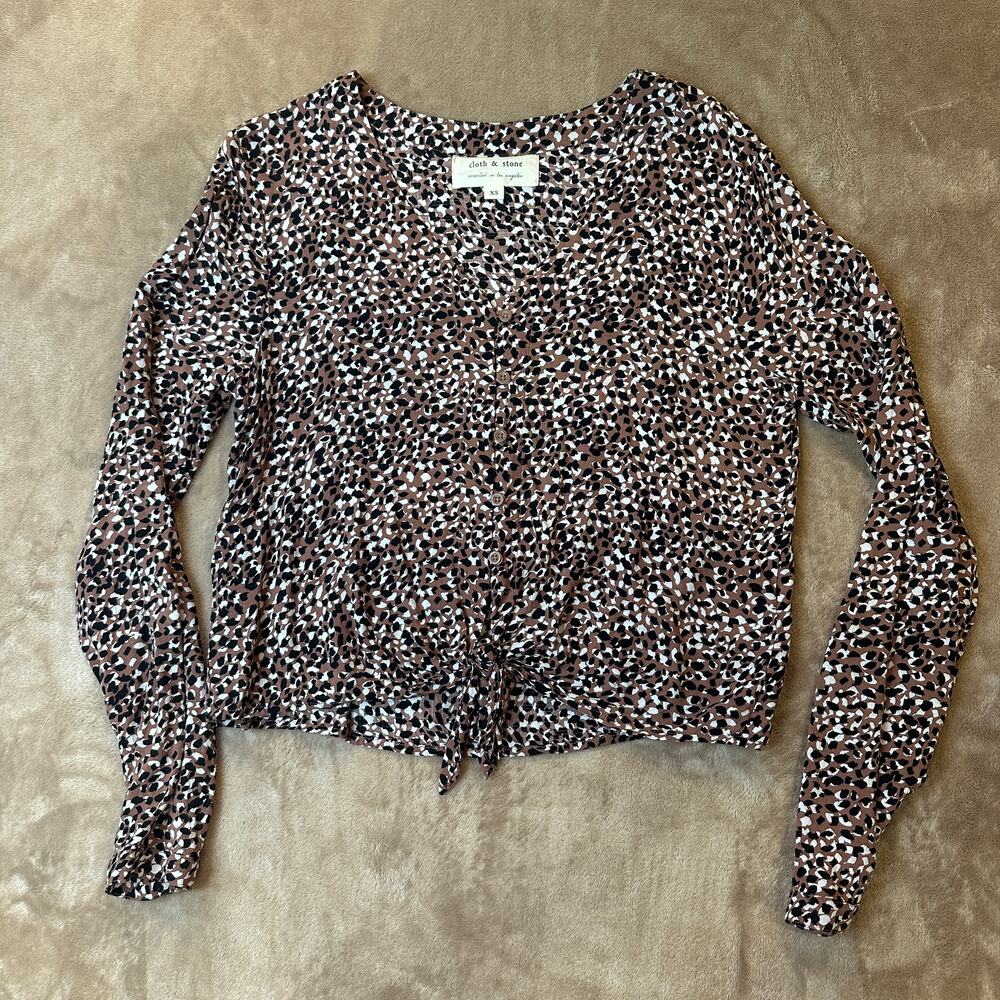 Cloth & Stone Leopard Print V Neck Button Front Blouse XS